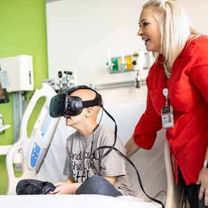 child in hospital with virtual device