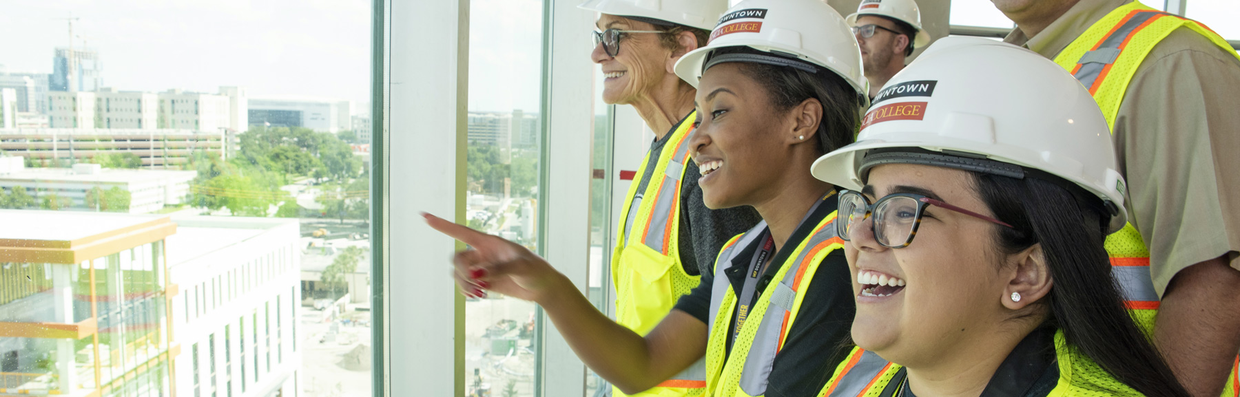 Students view new construction on UCF Downtown campus