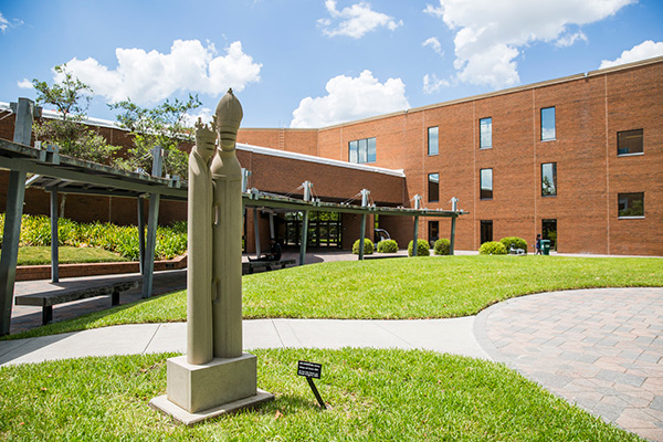 UCF College of Innovation and Education building