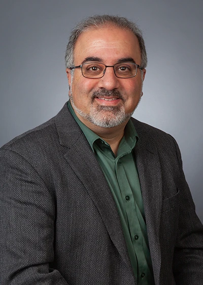 Farshid Safi headshot